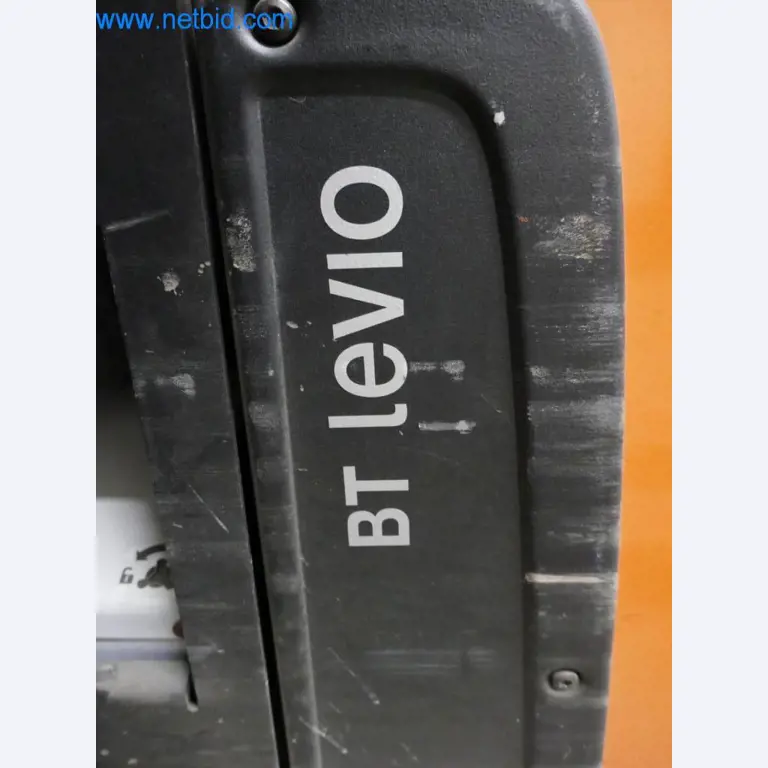 Máquinas e equipamentos técnicos do sector agroalimentar em bom estado de conservação-2