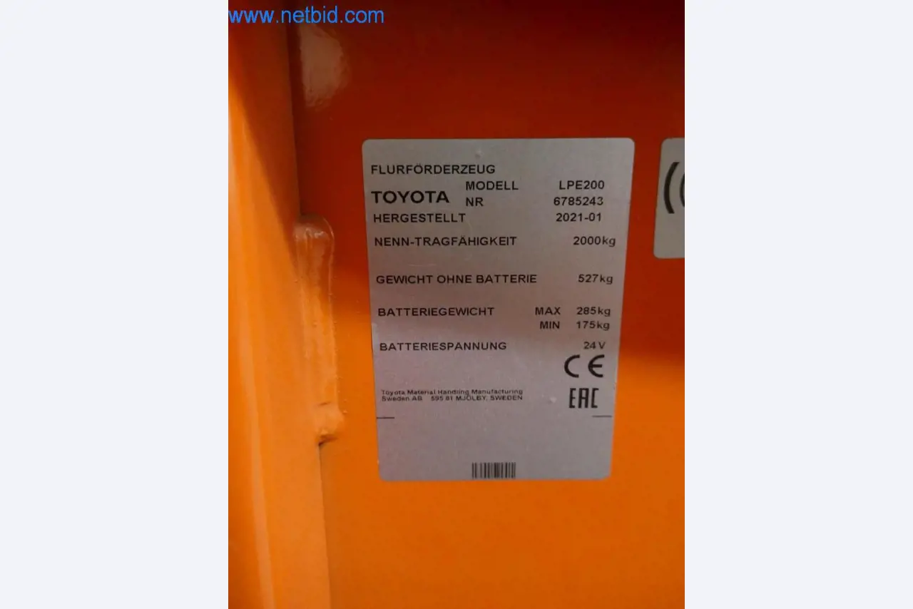 Máquinas e equipamentos técnicos do sector agroalimentar em bom estado de conservação-4