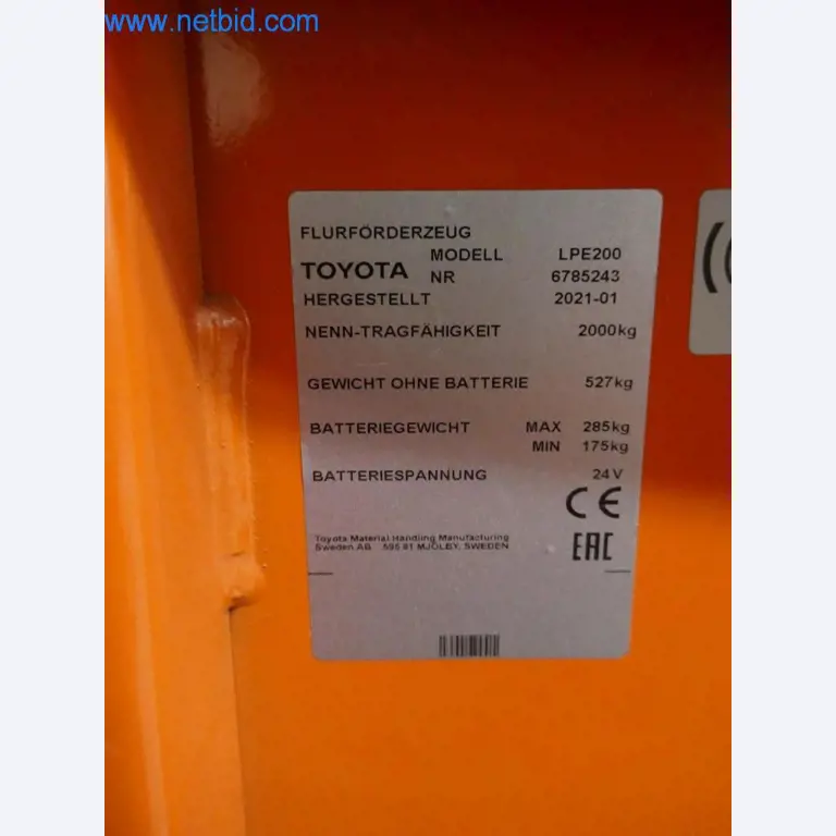 Máquinas e equipamentos técnicos do sector agroalimentar em bom estado de conservação-4