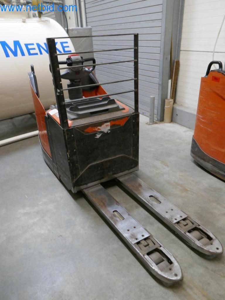 Máquinas y equipos técnicos del sector alimentario en buen estado de conservación-2