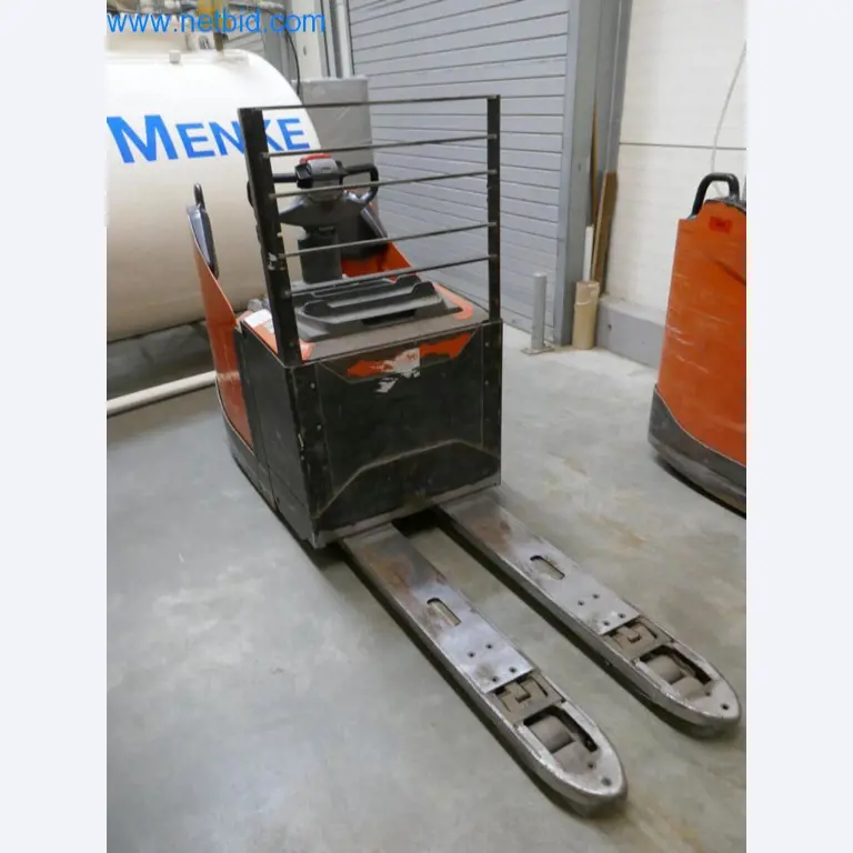 Máquinas e equipamentos técnicos do sector agroalimentar em bom estado de conservação-2