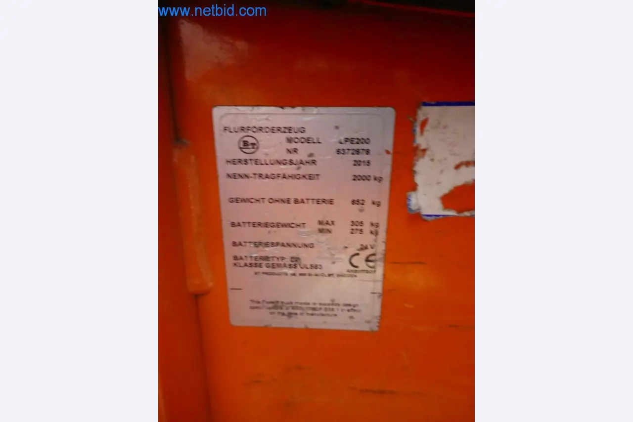 Well-maintained machines and technical systems from the field of food processing-4