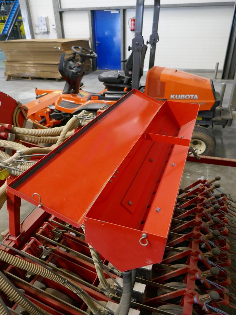 Máquinas y equipos técnicos del sector alimentario en buen estado de conservación-4