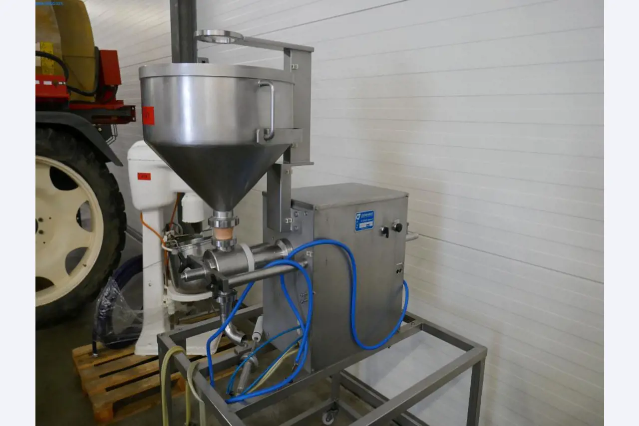 Máquinas y equipos técnicos del sector alimentario en buen estado de conservación-2