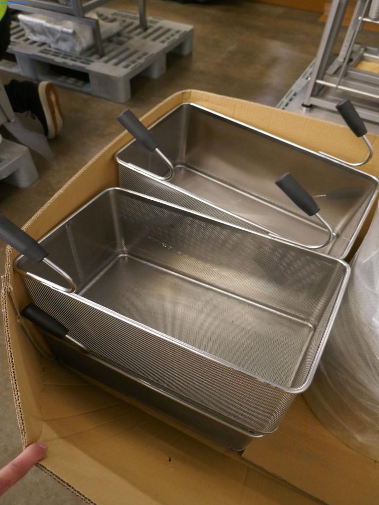 Máquinas y equipos técnicos del sector alimentario en buen estado de conservación-1