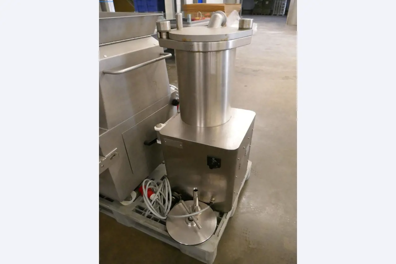 Dobro vzdrževani stroji in tehnična oprema iz živilskopredelovalnega sektorja-2