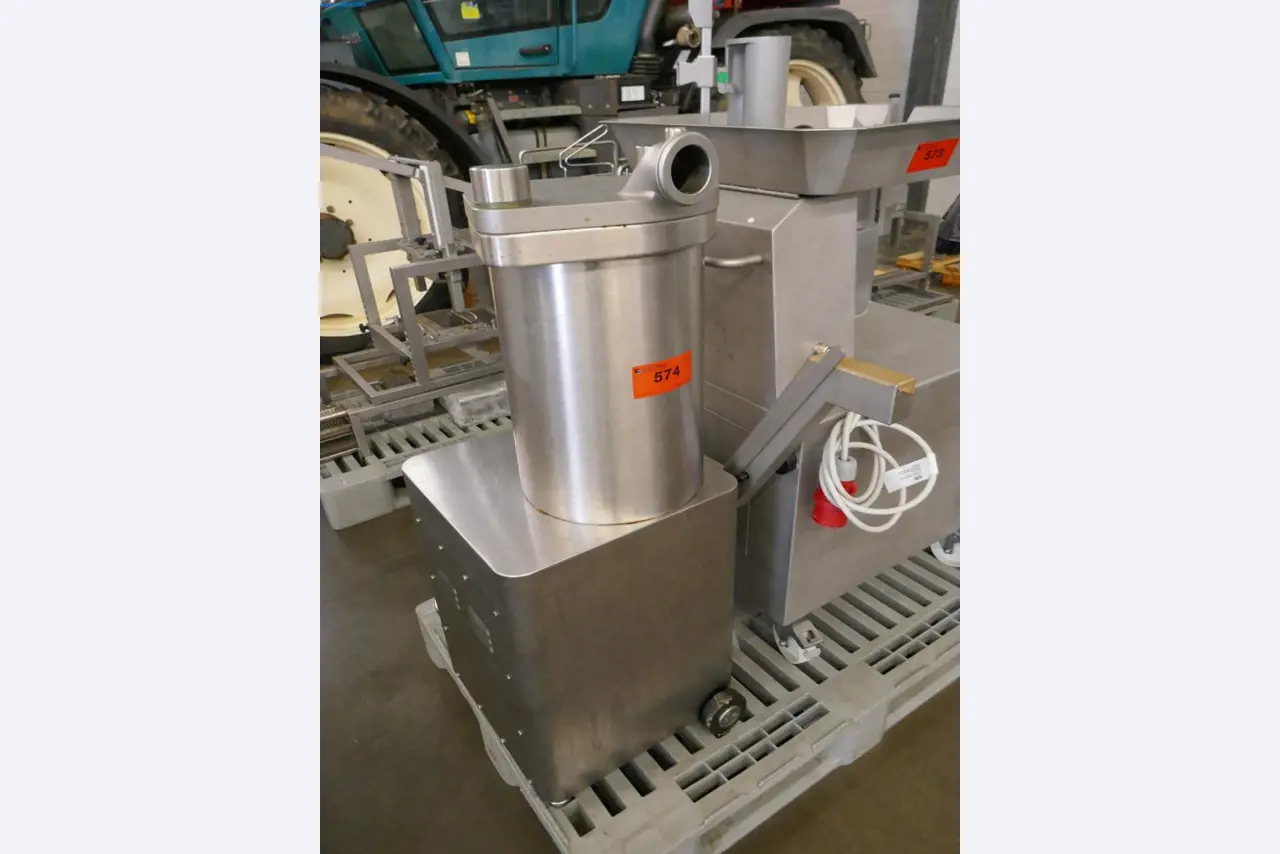 Dobro vzdrževani stroji in tehnična oprema iz živilskopredelovalnega sektorja-3