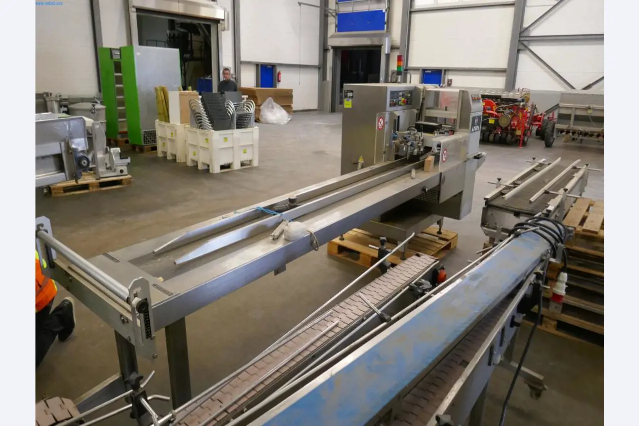 Máquinas e equipamentos técnicos do sector agroalimentar em bom estado de conservação-4