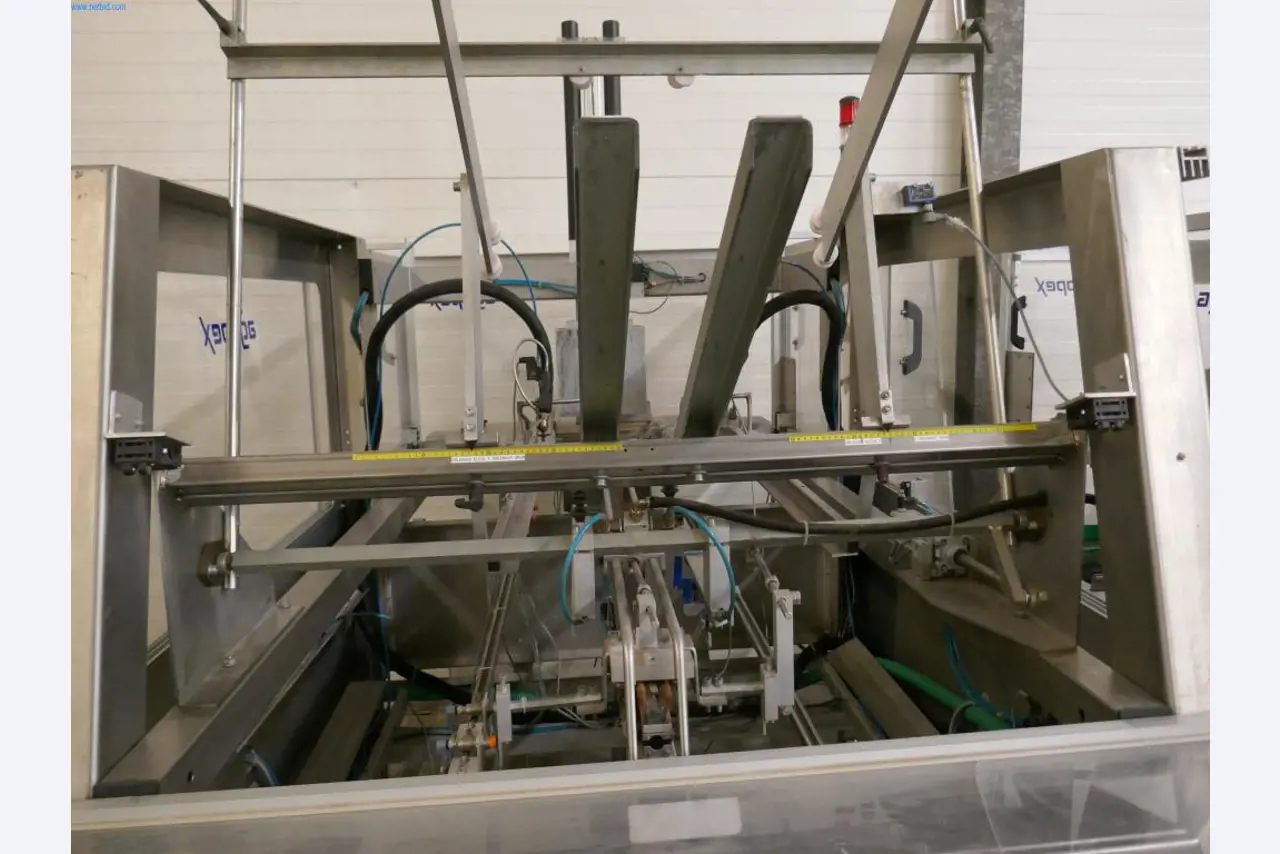 Máquinas y equipos técnicos del sector alimentario en buen estado de conservación-1