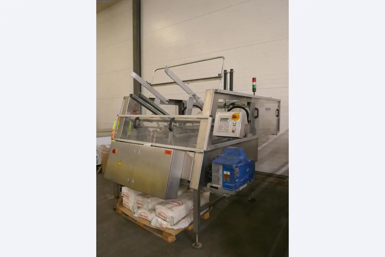 Máquinas y equipos técnicos del sector alimentario en buen estado de conservación-7