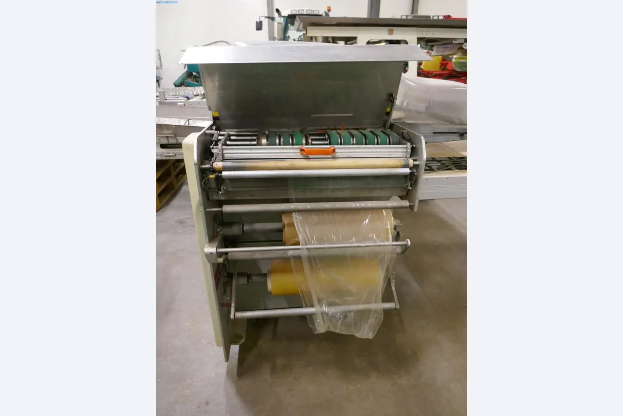 Máquinas y equipos técnicos del sector alimentario en buen estado de conservación-2