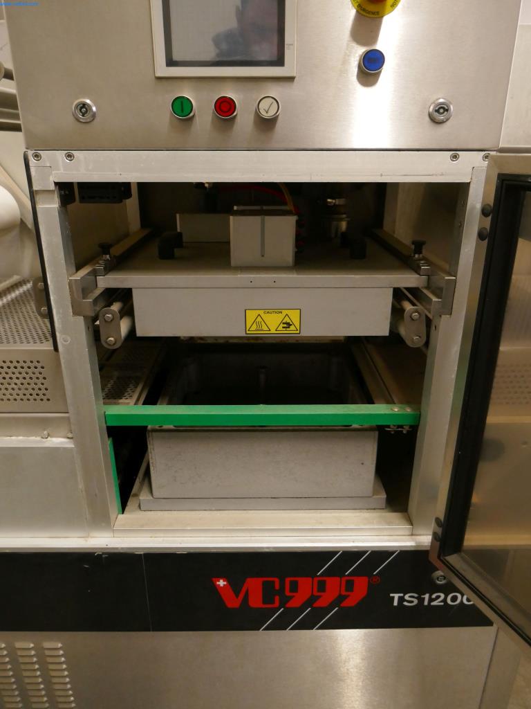 Máquinas y equipos técnicos del sector alimentario en buen estado de conservación-1