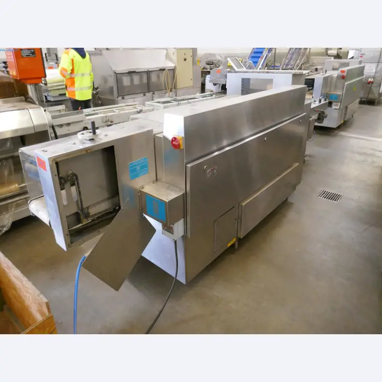 Máquinas y equipos técnicos del sector alimentario en buen estado de conservación-2