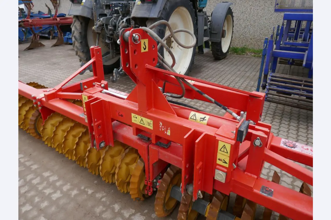 Máquinas e equipamentos técnicos do sector agroalimentar em bom estado de conservação-1