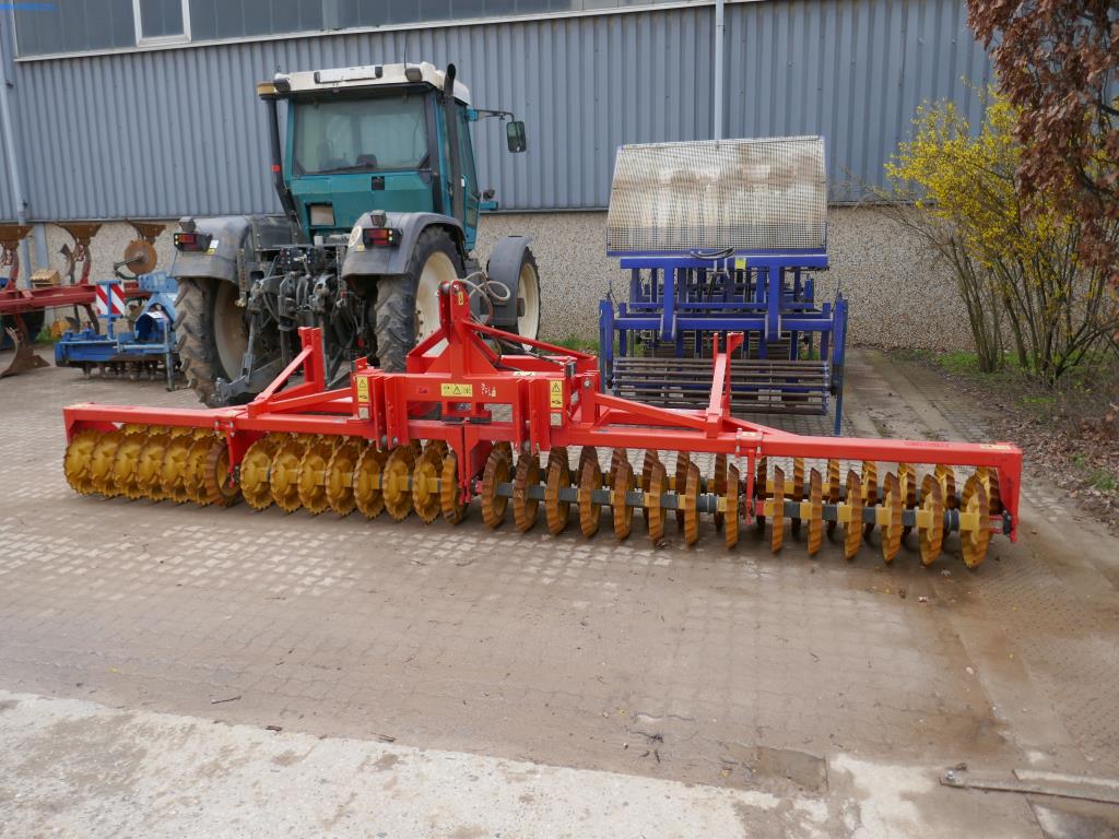 Máquinas y equipos técnicos del sector alimentario en buen estado de conservación-4