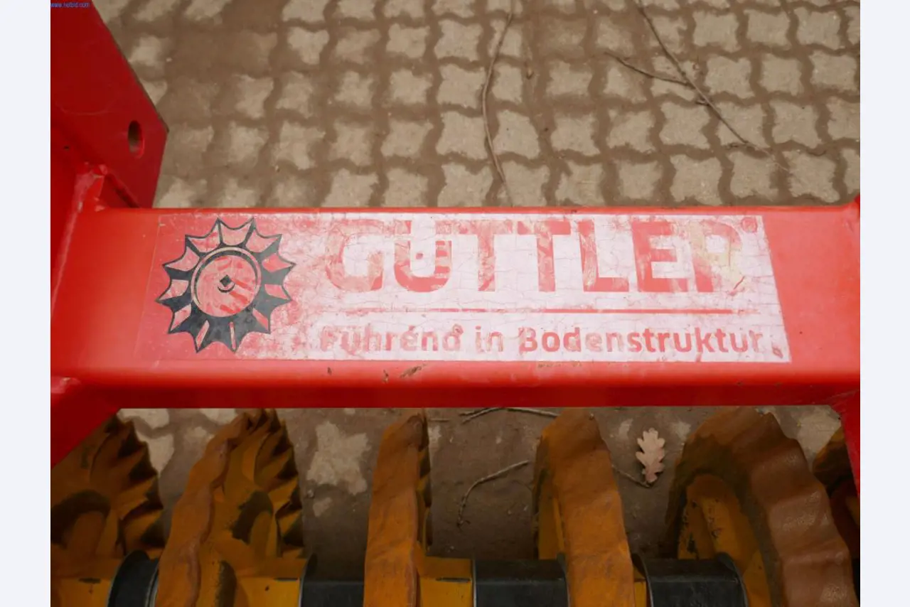 Máquinas e equipamentos técnicos do sector agroalimentar em bom estado de conservação-5