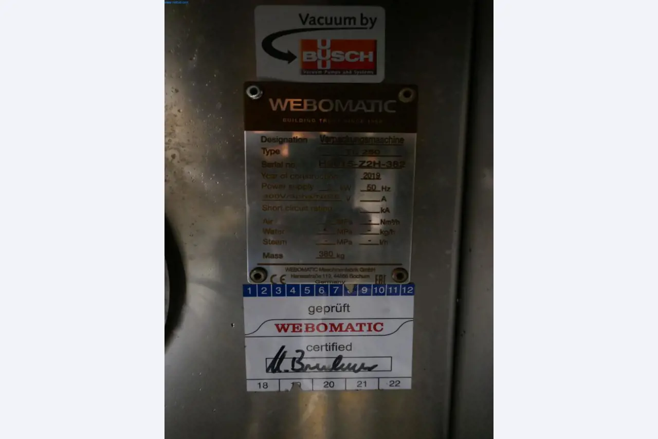 Máquinas e equipamentos técnicos do sector agroalimentar em bom estado de conservação-5