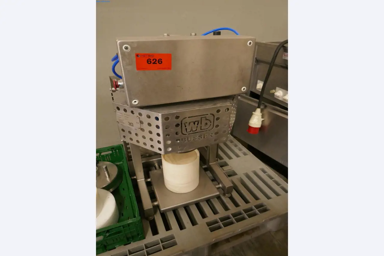 Máquinas e equipamentos técnicos do sector agroalimentar em bom estado de conservação-2