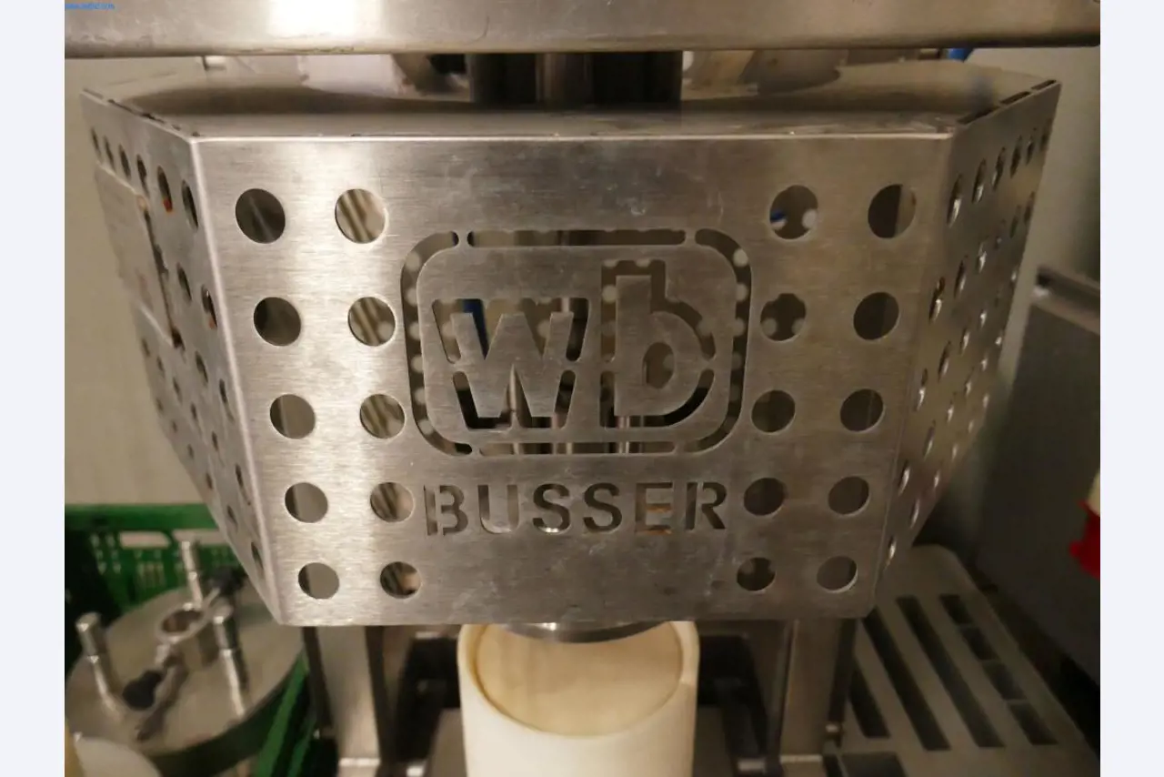 Máquinas e equipamentos técnicos do sector agroalimentar em bom estado de conservação-4