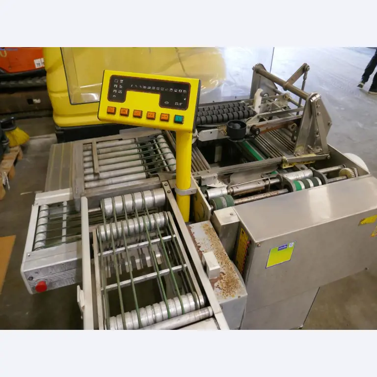 Máquinas e equipamentos técnicos do sector agroalimentar em bom estado de conservação-4