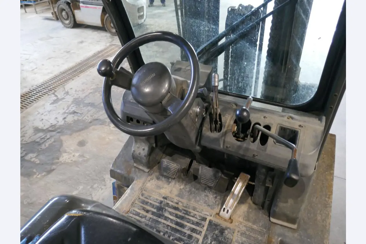 Máquinas e equipamentos técnicos do sector agroalimentar em bom estado de conservação-1