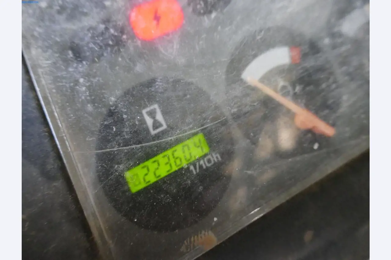 Máquinas e equipamentos técnicos do sector agroalimentar em bom estado de conservação-3