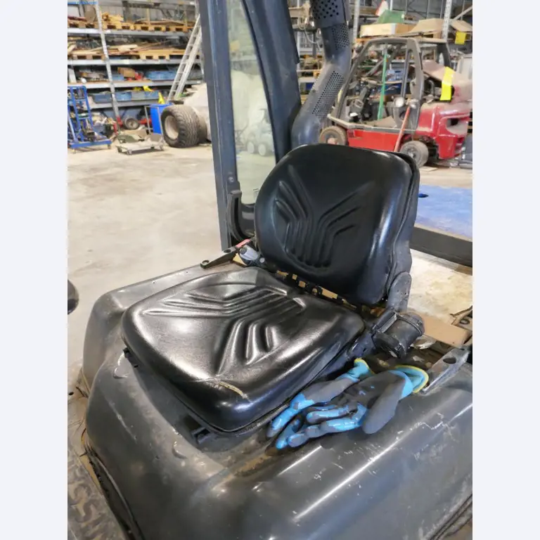 Máquinas e equipamentos técnicos do sector agroalimentar em bom estado de conservação-4