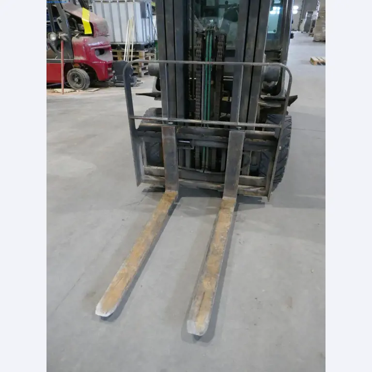 Dobro vzdrževani stroji in tehnična oprema iz živilskopredelovalnega sektorja-3