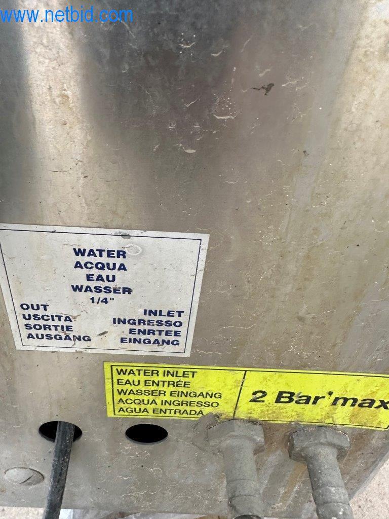 Máquinas y equipos técnicos del sector alimentario en buen estado de conservación-9