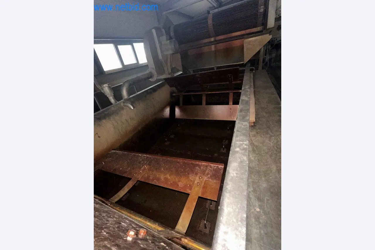 Máquinas e equipamentos técnicos do sector agroalimentar em bom estado de conservação-12