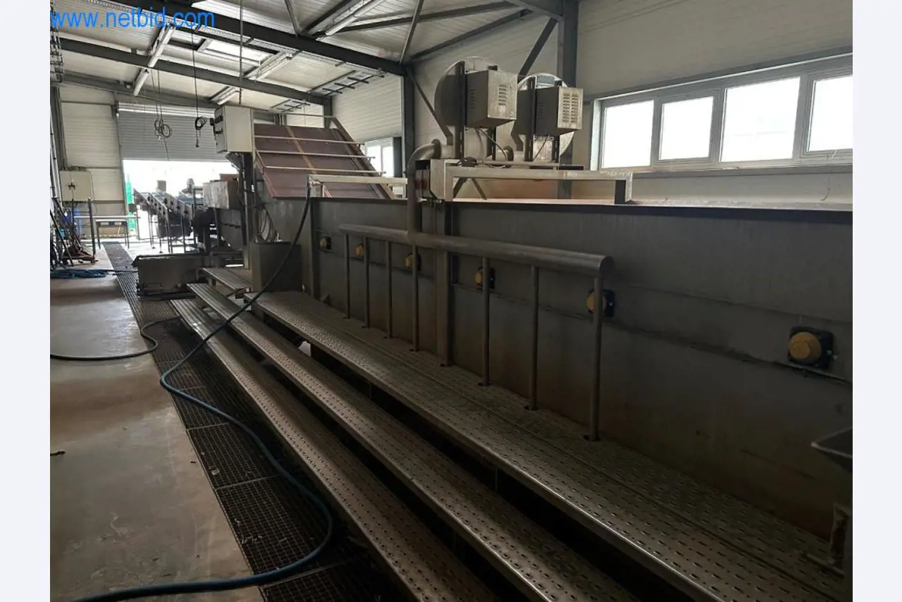 Máquinas e equipamentos técnicos do sector agroalimentar em bom estado de conservação-8