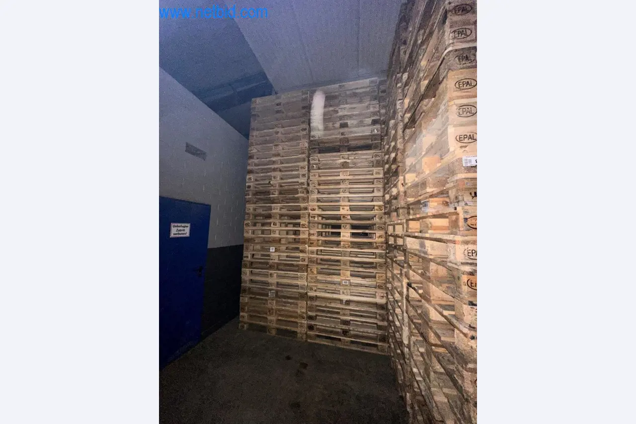 Máquinas e equipamentos técnicos do sector agroalimentar em bom estado de conservação-3