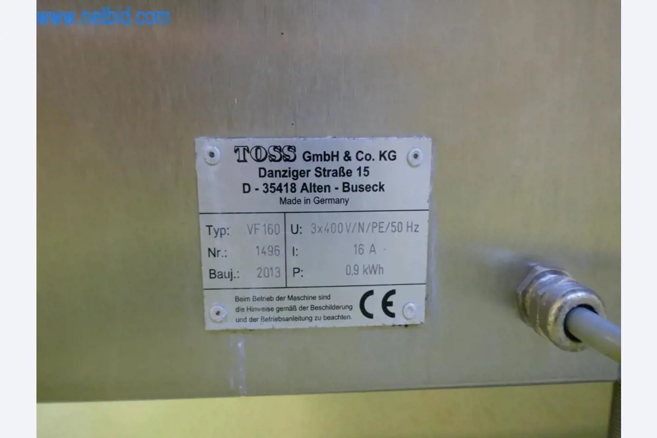 Máquinas e equipamentos técnicos do sector agroalimentar em bom estado de conservação-5