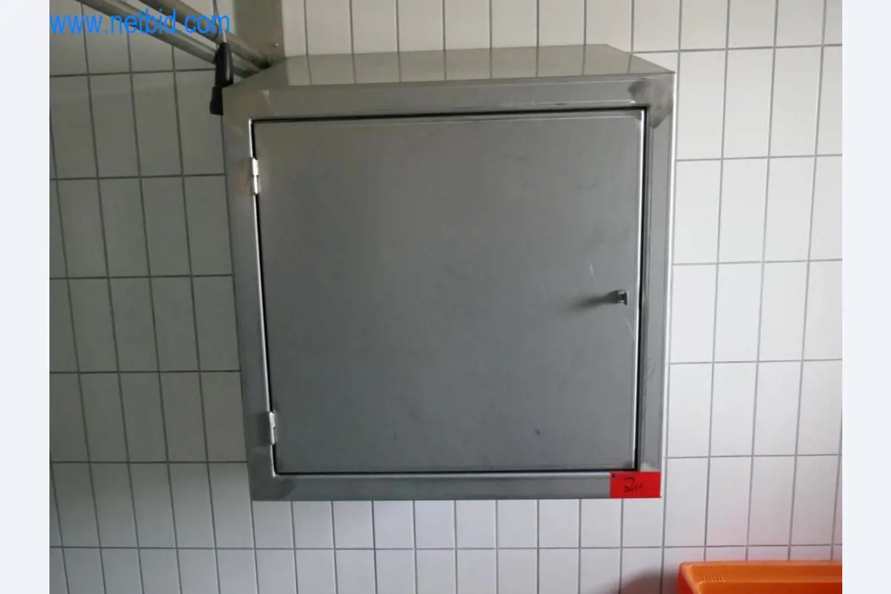 Máquinas e equipamentos técnicos do sector agroalimentar em bom estado de conservação-5