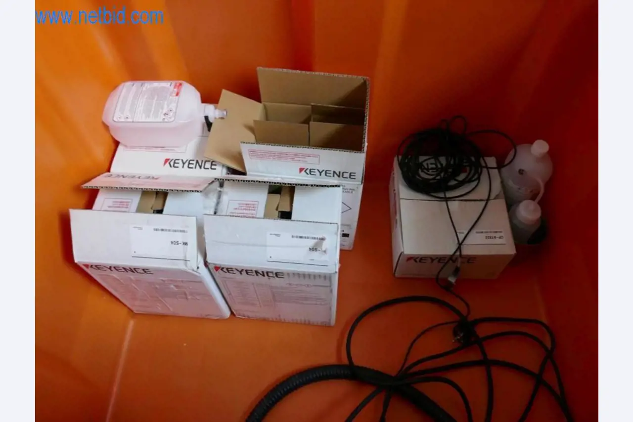 Máquinas e equipamentos técnicos do sector agroalimentar em bom estado de conservação-6