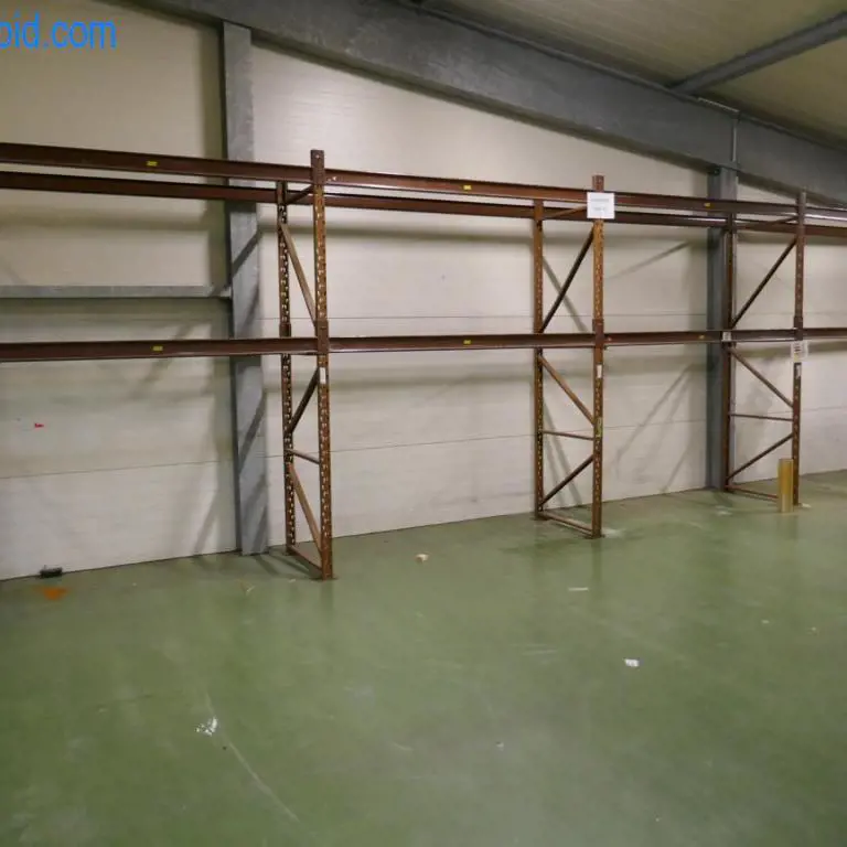 24 lfm. Pallet storage rack