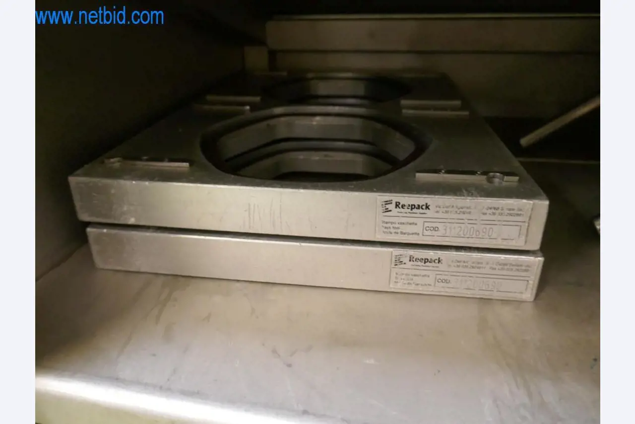 Máquinas y equipos técnicos del sector alimentario en buen estado de conservación-21