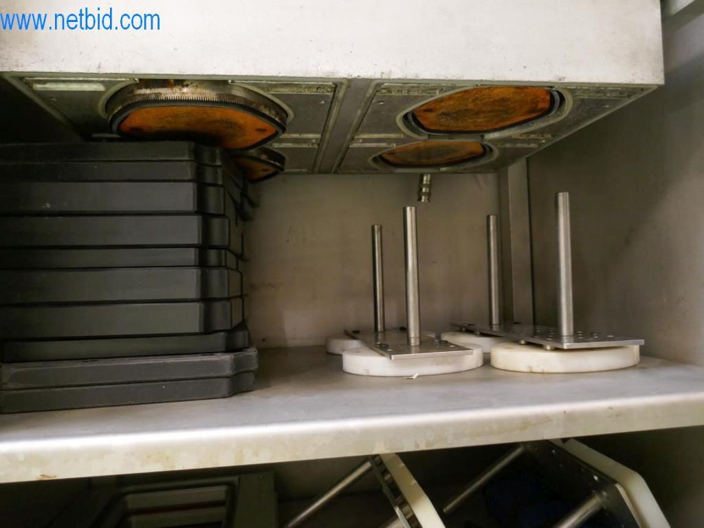 Máquinas y equipos técnicos del sector alimentario en buen estado de conservación-23