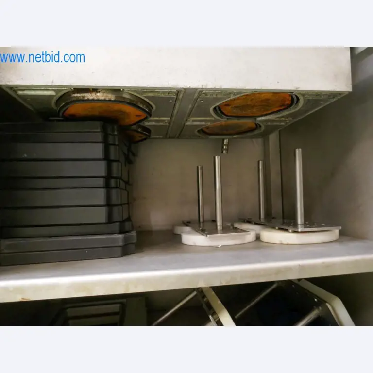 Máquinas y equipos técnicos del sector alimentario en buen estado de conservación-23