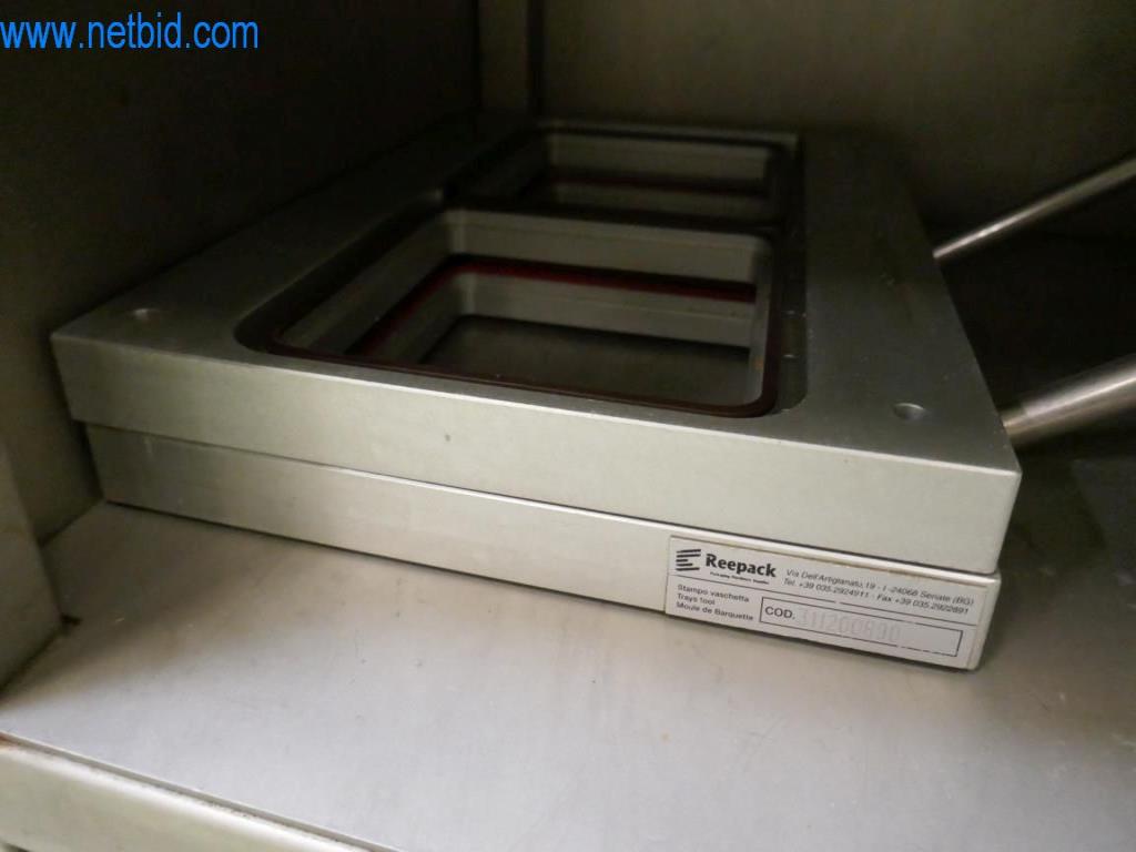 Máquinas y equipos técnicos del sector alimentario en buen estado de conservación-24