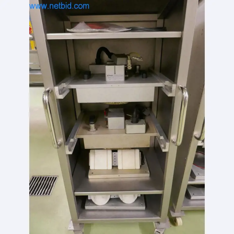 Dobro vzdrževani stroji in tehnična oprema iz živilskopredelovalnega sektorja-22