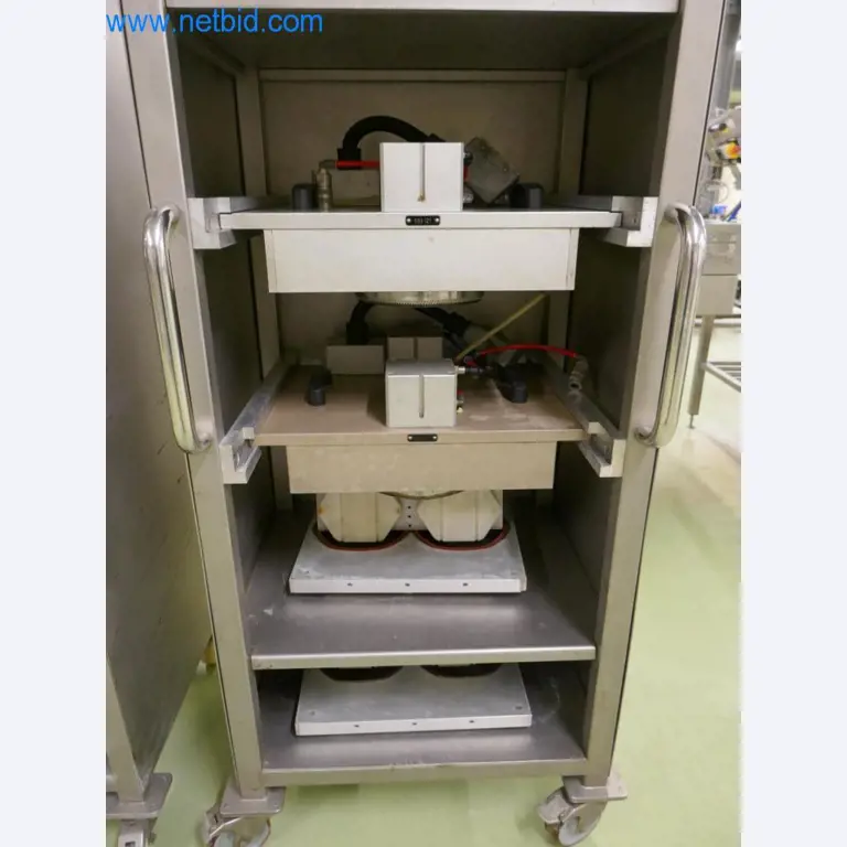 Dobro vzdrževani stroji in tehnična oprema iz živilskopredelovalnega sektorja-24