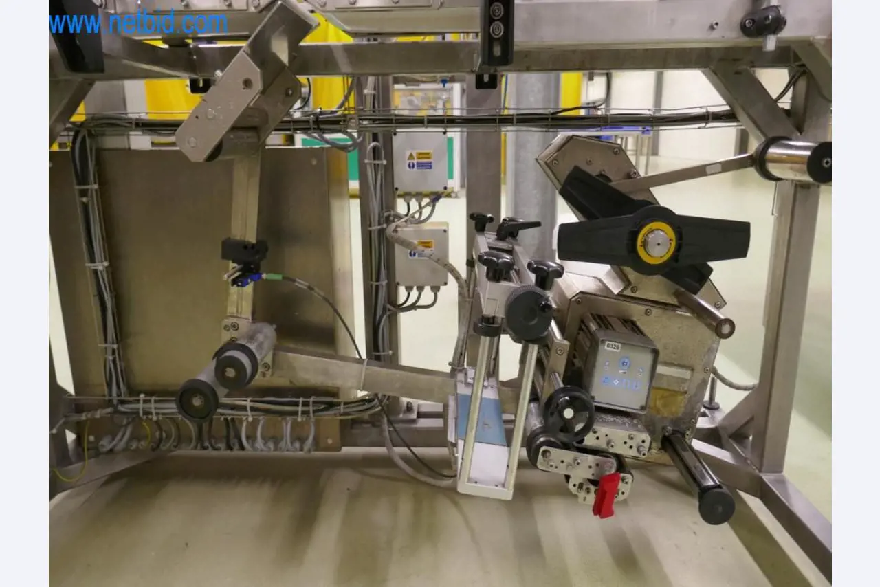 Máquinas y equipos técnicos del sector alimentario en buen estado de conservación-5