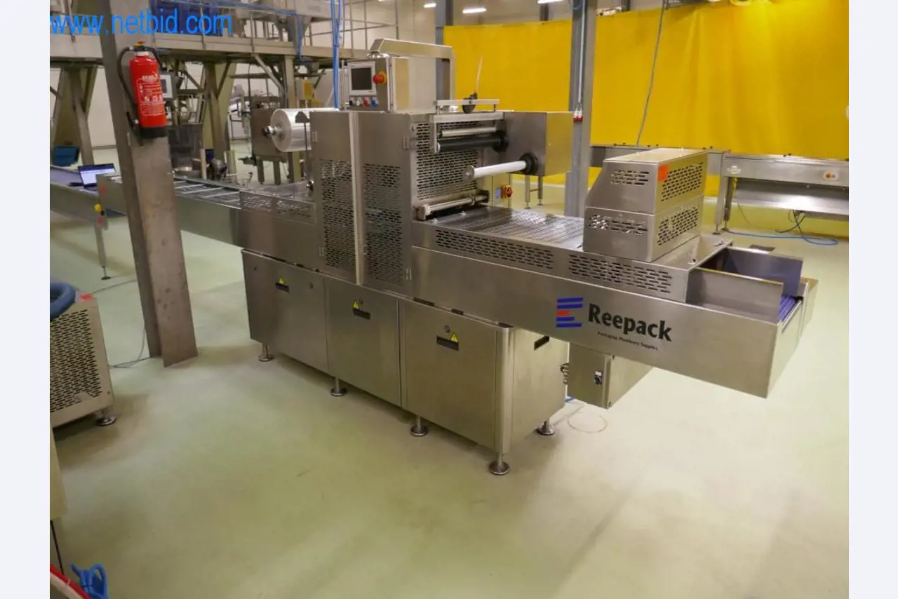 Máquinas e equipamentos técnicos do sector agroalimentar em bom estado de conservação-11