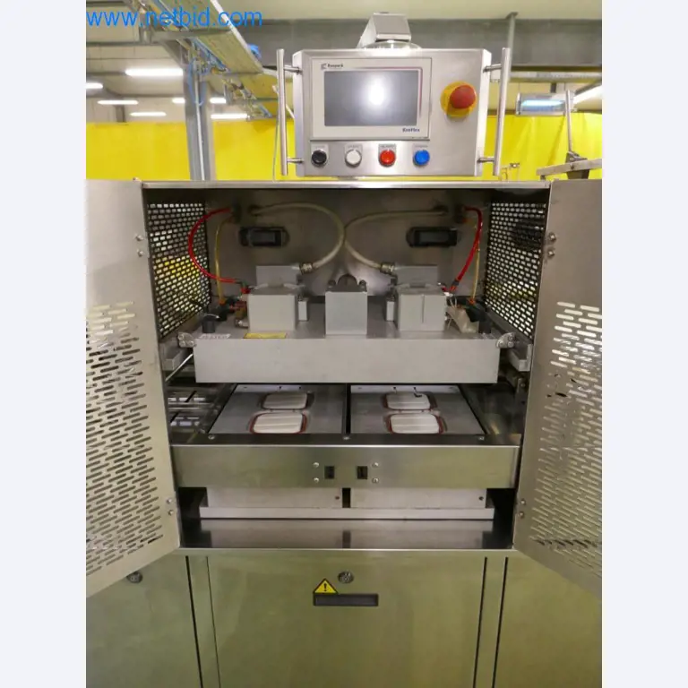 Máquinas e equipamentos técnicos do sector agroalimentar em bom estado de conservação-14