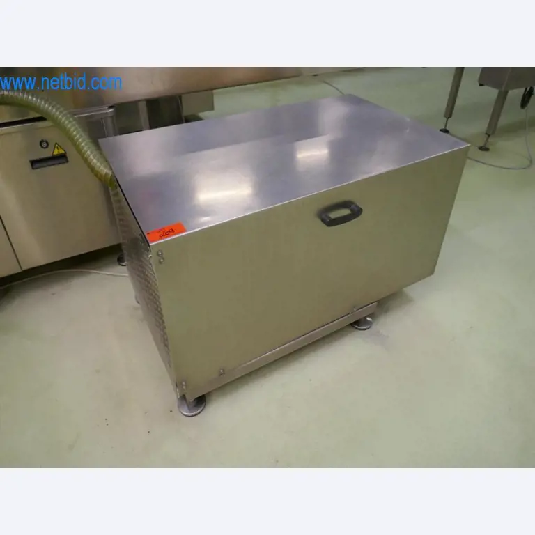 Máquinas e equipamentos técnicos do sector agroalimentar em bom estado de conservação-16