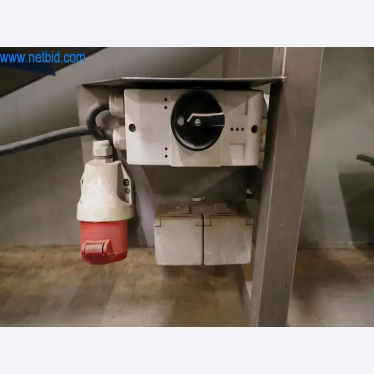 Dobro vzdrževani stroji in tehnična oprema iz živilskopredelovalnega sektorja-11