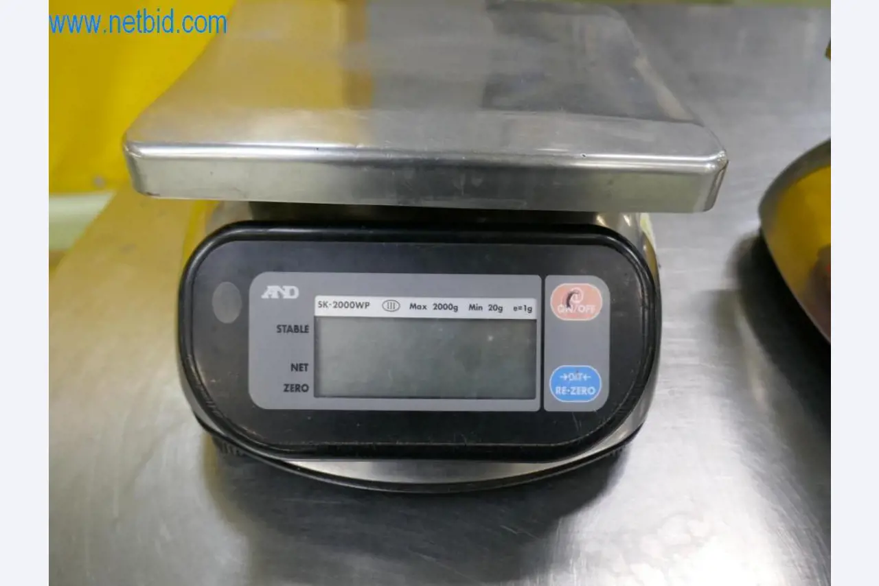 Dobro vzdrževani stroji in tehnična oprema iz živilskopredelovalnega sektorja-9