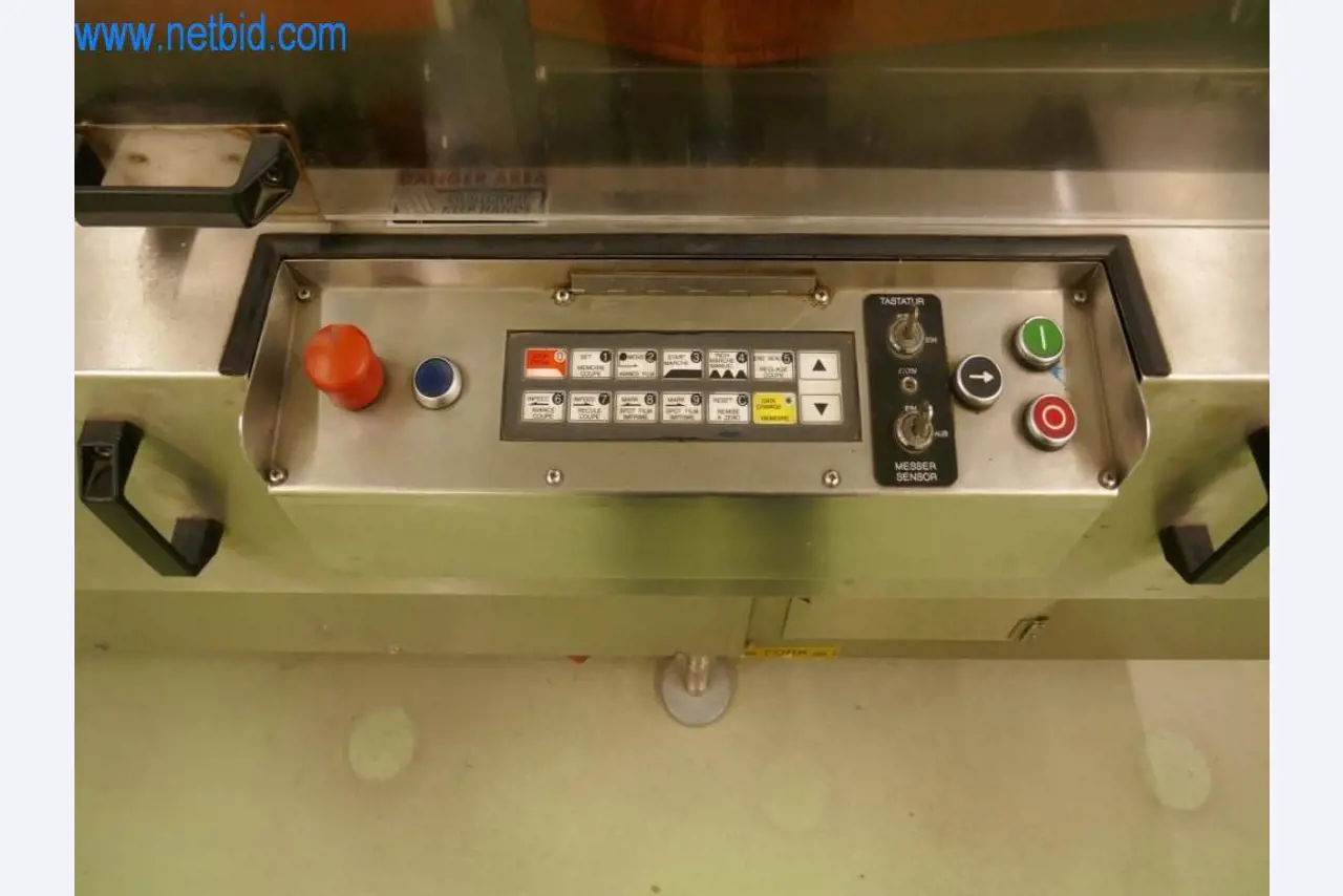 Dobro vzdrževani stroji in tehnična oprema iz živilskopredelovalnega sektorja-20