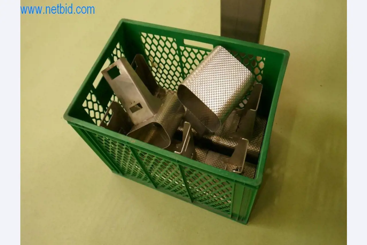 Dobro vzdrževani stroji in tehnična oprema iz živilskopredelovalnega sektorja-6